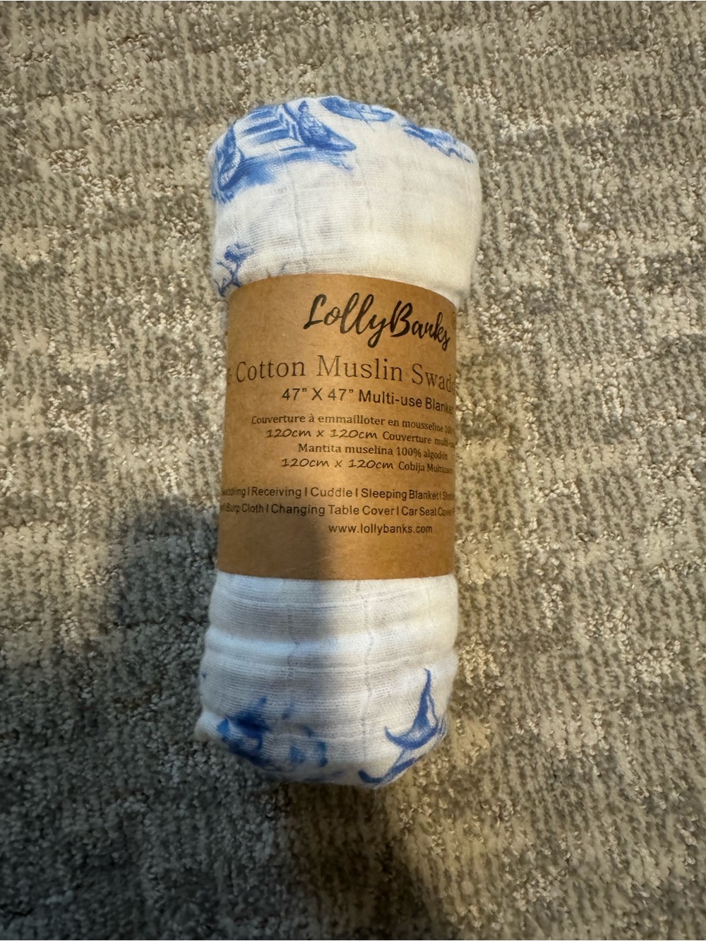 NWT lollybanks blue and white chinoserie muslin swaddle